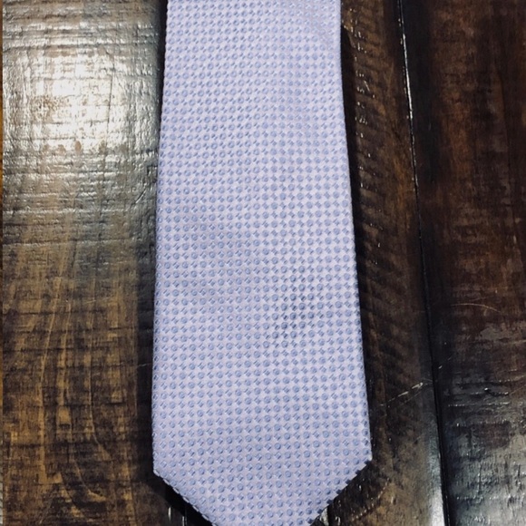 Michael Kors silk blue polka dot & diamond shape design neck tie - Picture 5 of 9